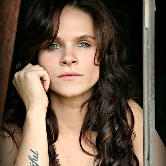 Meet your Posher, Erikka - Picture 1 of 1